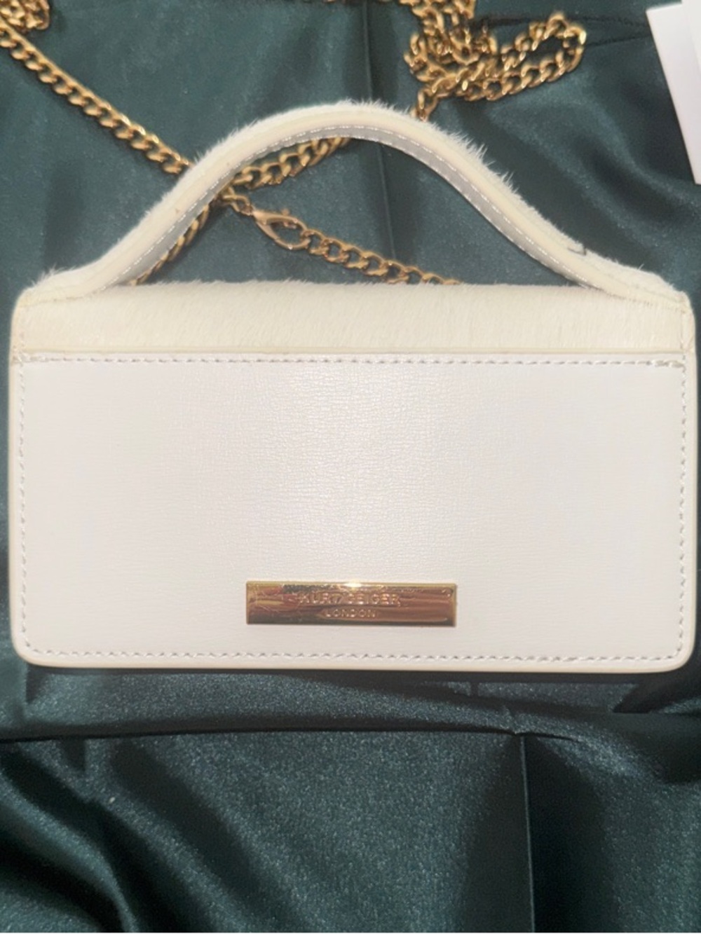 Kurt Geiger XS The Bond White Top-Handle Bag with Gold Chain and Emblem - Picture 5 of 7